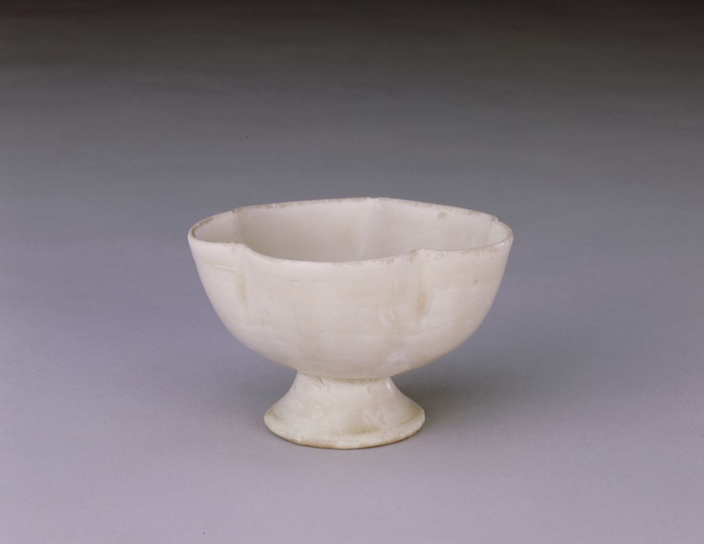 图片[1]-White glaze fancy high cup-China Archive